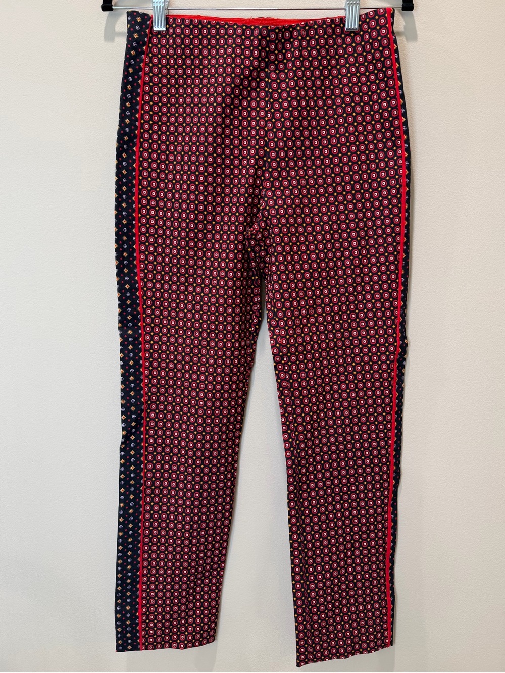 Gretchen Scott Gripeless Pull-On Pants Red Navy Geometric Print Size Small